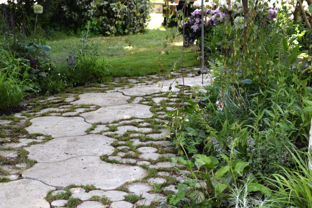 Lily Full Tile Small grey from Deer concete